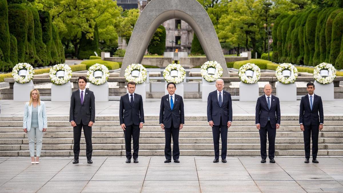 Los líderes del G7 en el acto de homenaje a las víctimas de la bomba nuclear celebrado en Hiroshima.