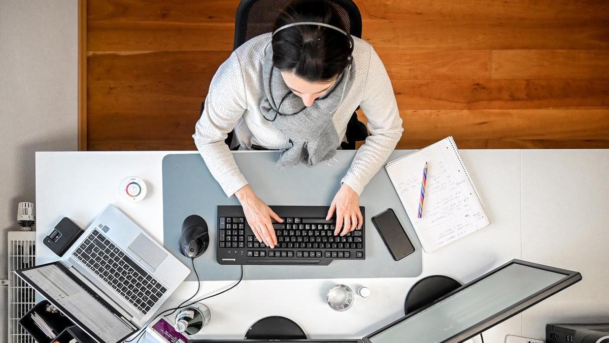 El 55% de las empresas españolas no tiene instaurado el teletrabajo en la actualidad.