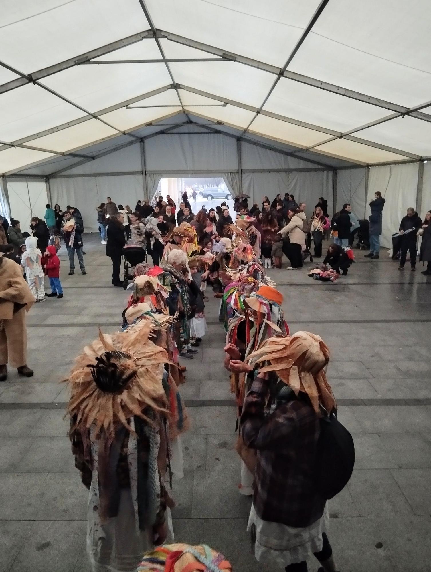 Esku dantza dantzatzeko prest.