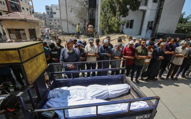 Las milicias palestinas cifran en 126 los muertos en Gaza cuando iban a por comida