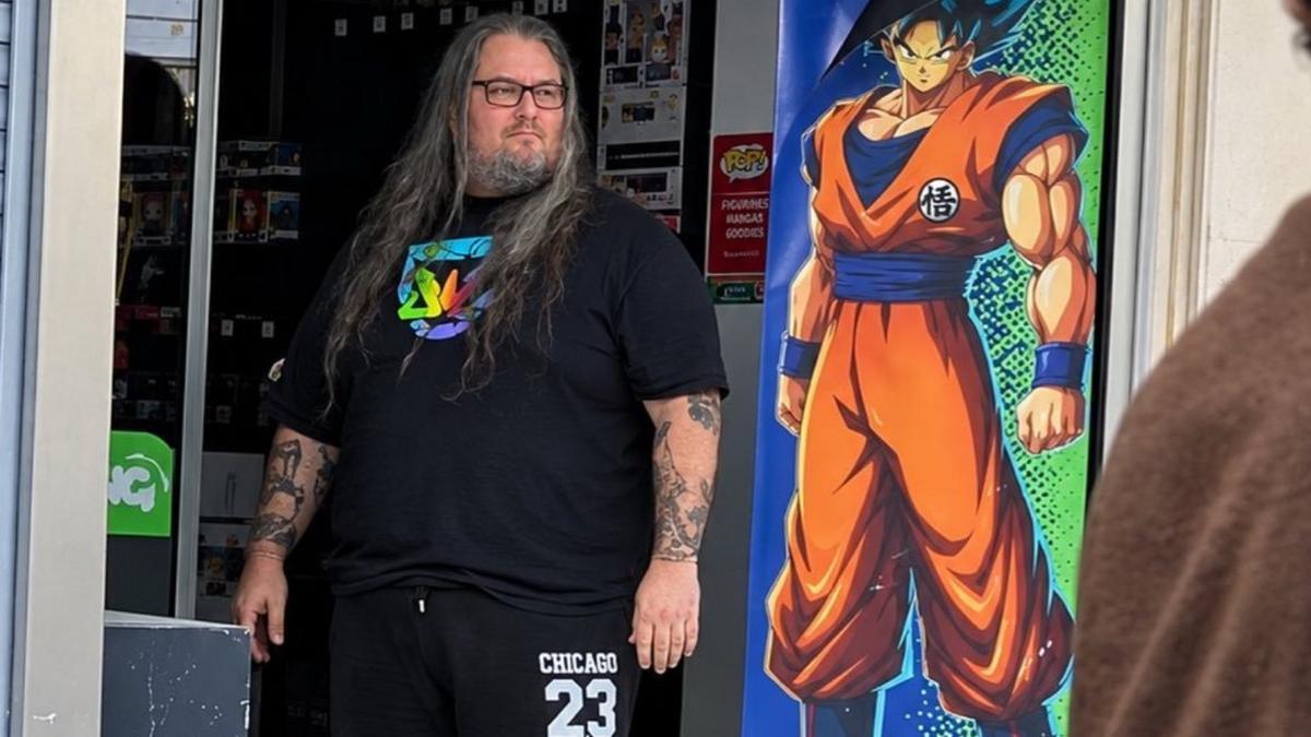 El dependiente ha recibido los aplausos y apoyo de la comunidad gamer y otaku.