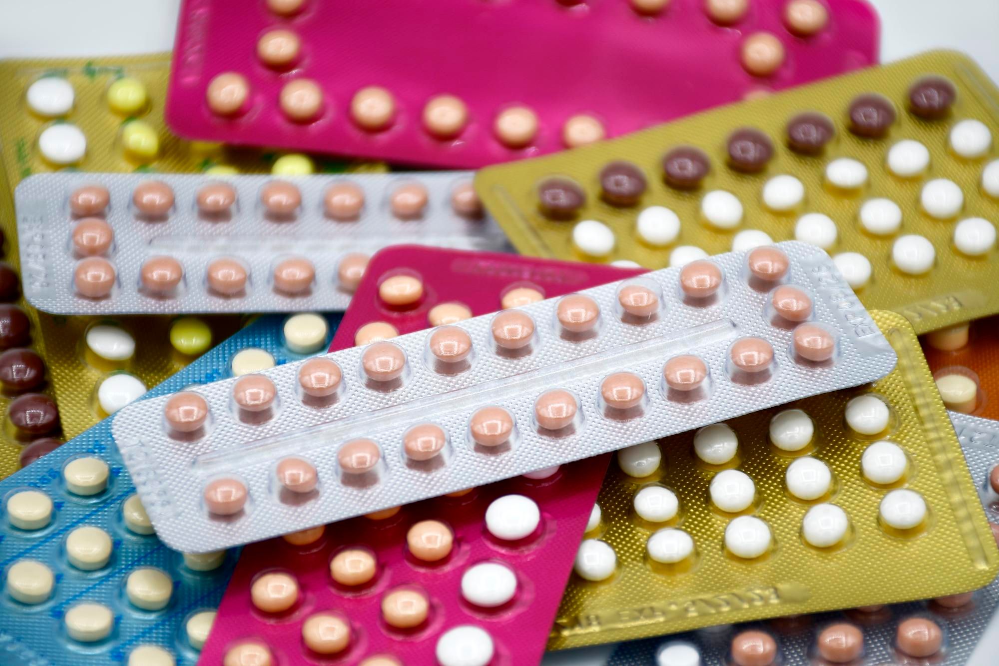 Varios blíster con píldoras anticonceptivas.