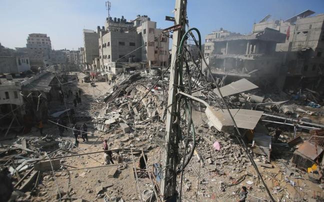 Edificios destruidos por los bombardeos israelíes en Gaza.