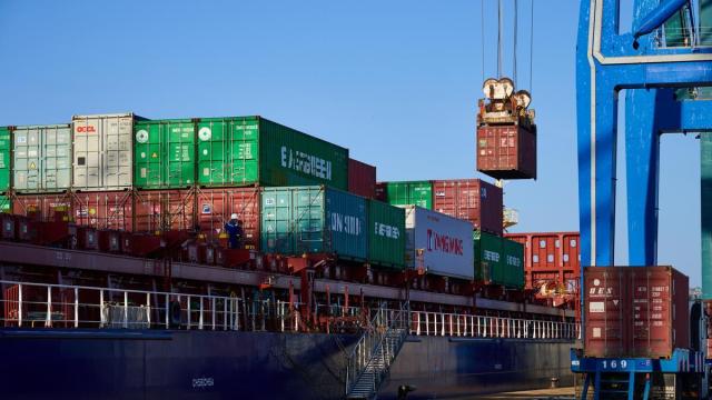 Contenedores en el Puerto de Bilbao.