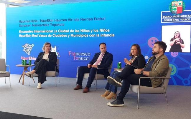 Durango estuvo en el encuentro internacional de mayo / Ayuntamiento Amorebieta Durango estuvo en el encuentro internacional de mayo