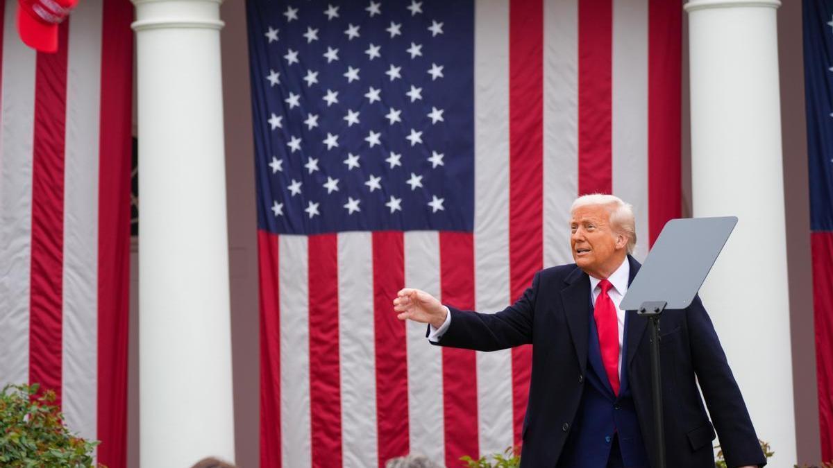 Donald Trump durante el anuncio de los nuevos aranceles desde la Casa Blanca.