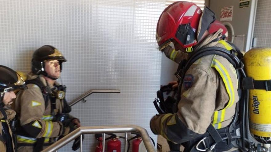 bomberos de la región de Murcia durante un operativo