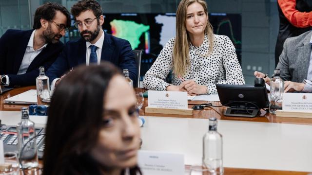 Sara Aagesen y Beatriz Corredor asisten a la reunión del Comité para el análisis de la crisis eléctrica en la sede de Red Eléctrica de España.