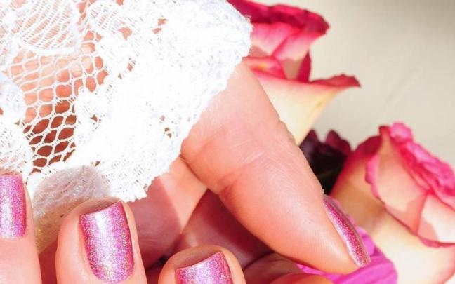 Para el secado de los productos de las manicuras permanentes se utilizan dispositivos lum&iacute;nicos