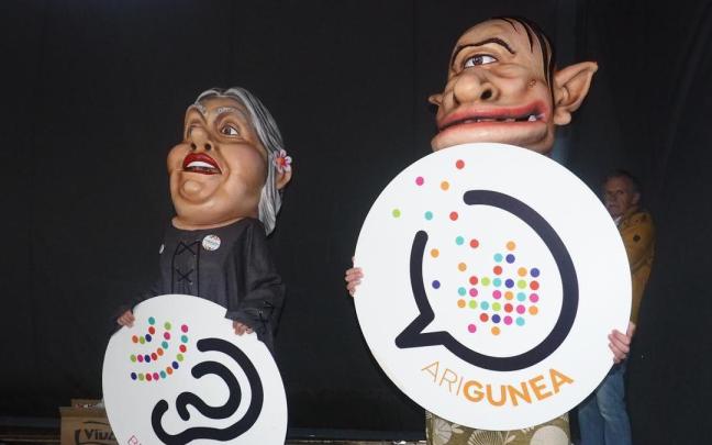 Las chapas de Ahobizi y Belarriprest volverán a ser protagonistas de esta nueva edición de Euskaraldia