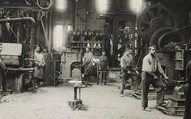 La fábrica de azadas de Patricio Echeverría, en 1924