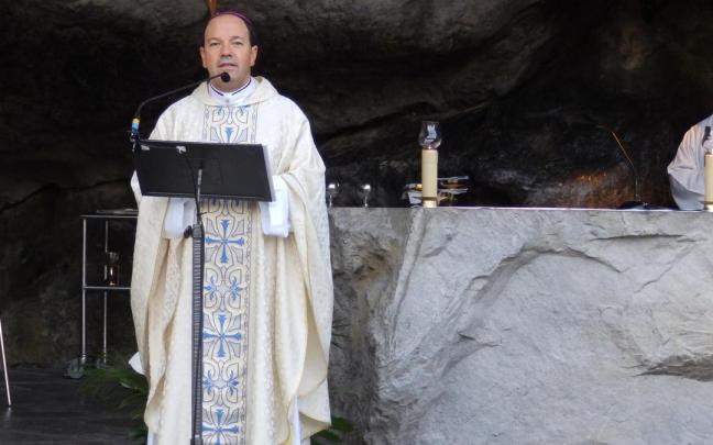 Juan Carlos Elizalde, Gasteizko gotzaina