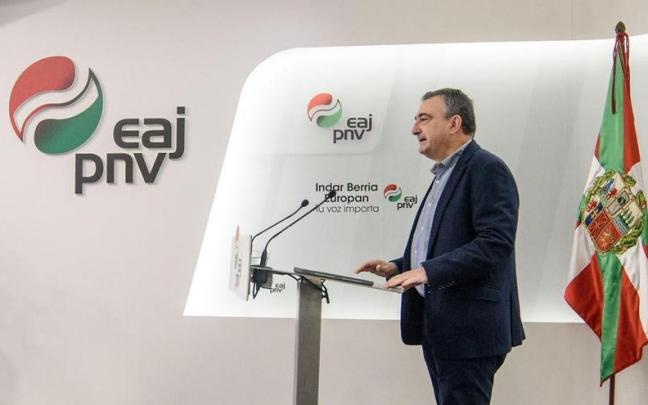 El portavoz del PNV en el Congreso de los Diputados, Aitor Esteban.