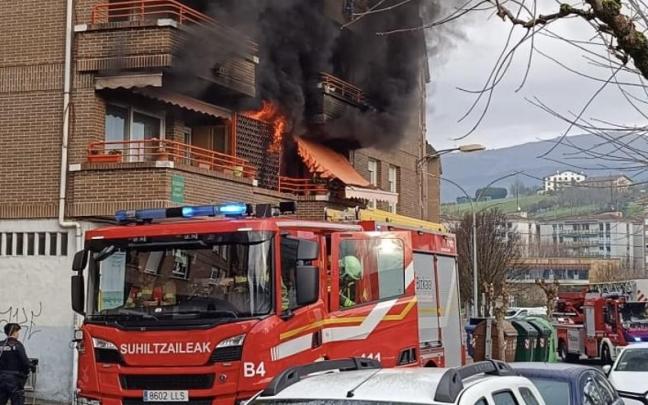 Imagen del incendio de este martes en Matiena