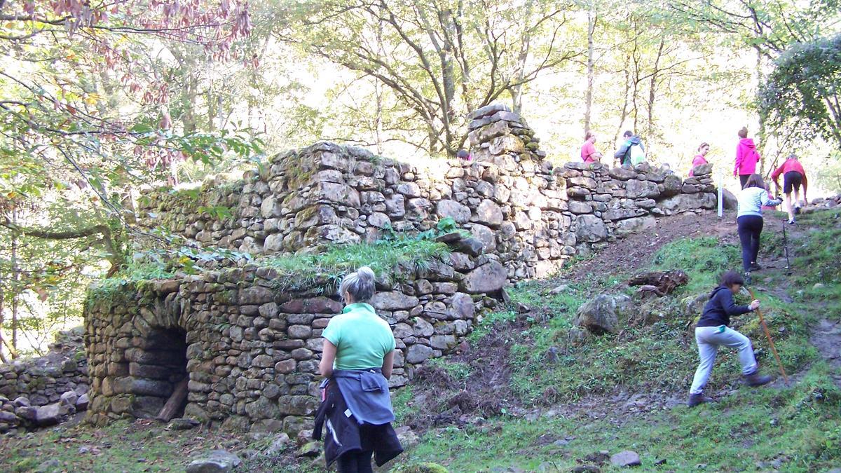 Uno de los elementos etnográficos que se pueden ver en la ruta es la tejera de Arearrieta