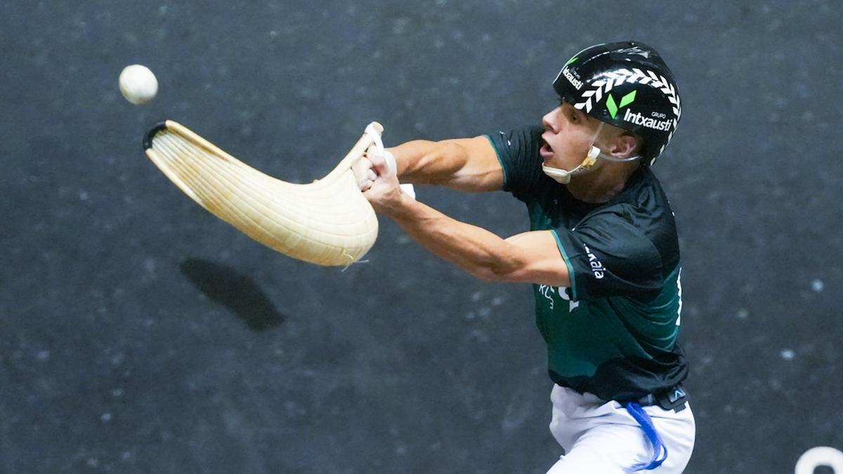 Alex Goitia, vencedor junto a Lekerika del primer duelo de la liguilla de semifinales del Winter Series.