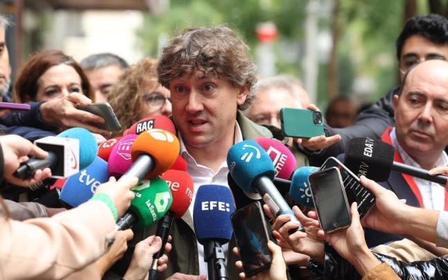 Eneko Andueza a su llegada al Comité Federal del PSOE.