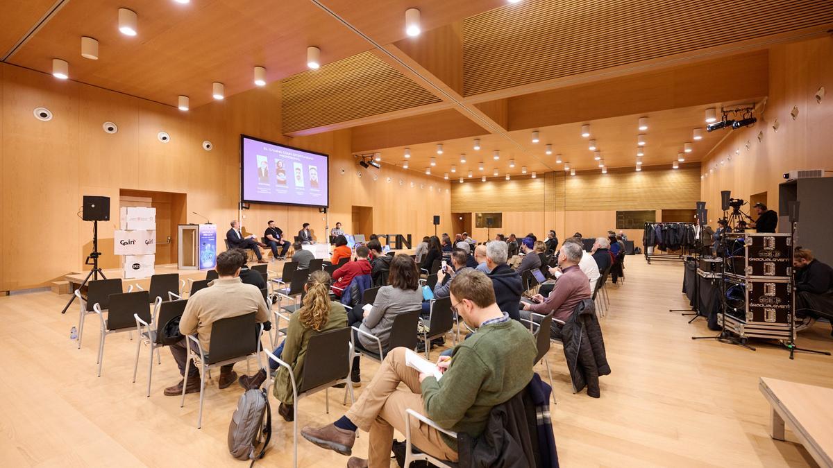 Asistentes al evento MetaPlay Iris Day.