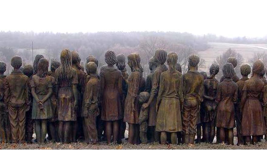 El monumento de Marie Uchytilová, en el lugar donde una vez estuvo Lídice.