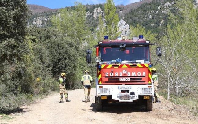 Imagen de archivo: simulacro de un incendio forestal transfronterizo que empieza en Laguardia | DNA Imagen de archivo: simulacro de un incendio forestal transfronterizo que empieza en Laguardia | DNA