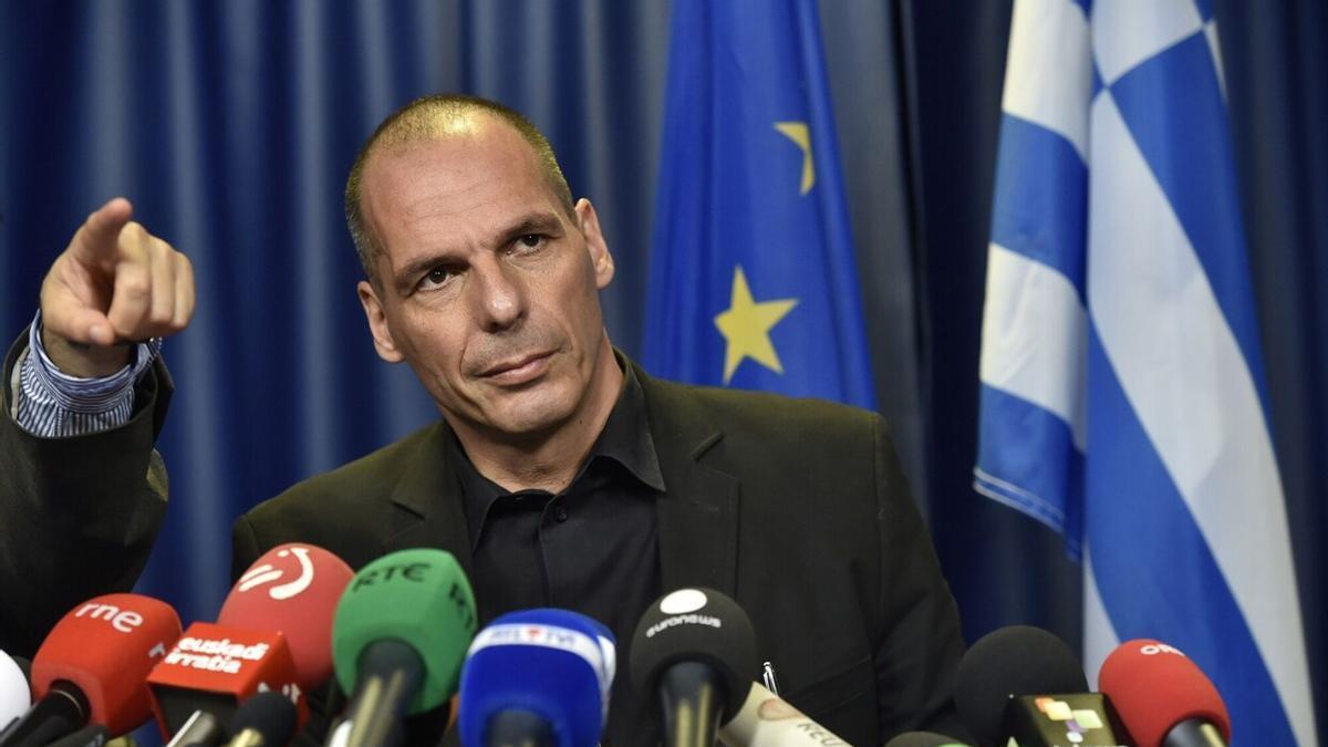 El exministro de Finanzas de Grecia y actual diputado, Yanis Varufakis.
