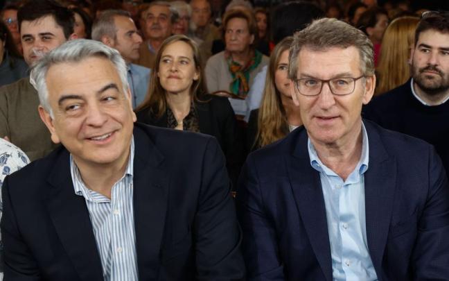 Feijóo, arropando al candidato De Andrés.