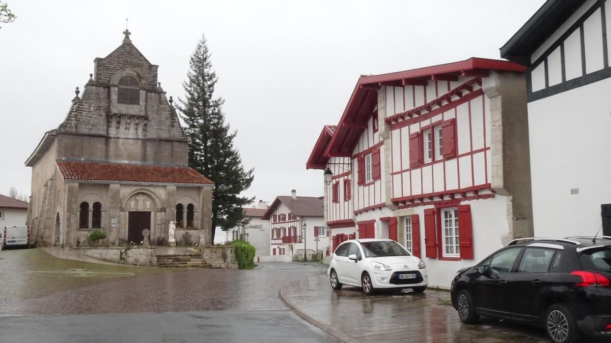 La iglesia de San Juan Bautista de Mouguerre.