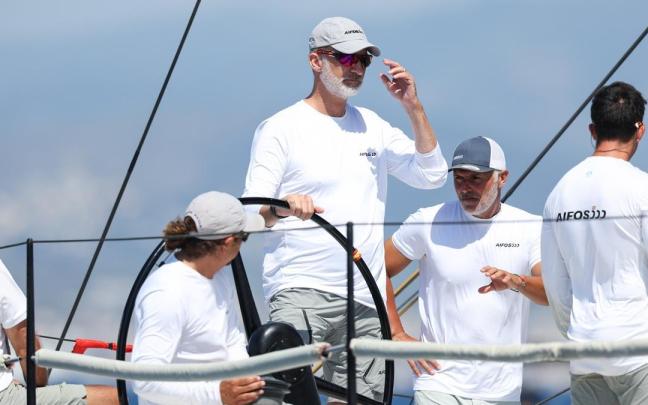 Felipe VI, durante una regata. Felipe VI, durante una regata.
