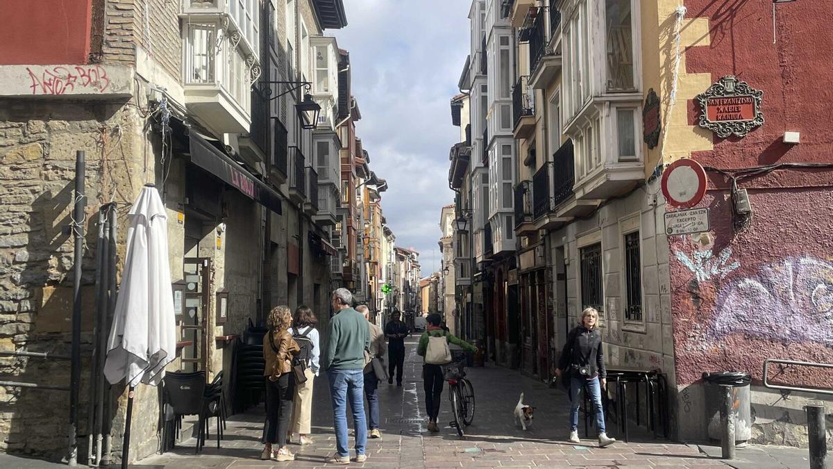 Informazio horretatik kanpoko irudia.