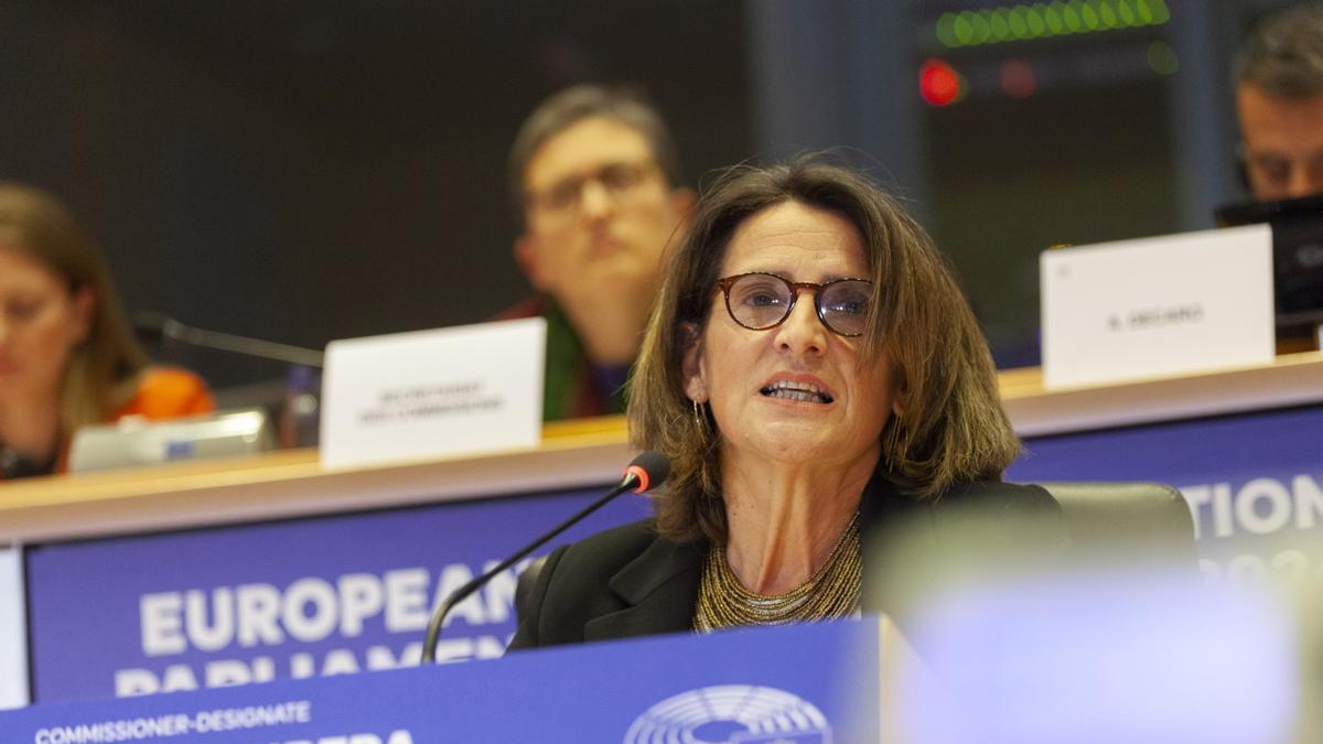 Teresa Ribera en el Parlamento Europeo durante al defensa de su candidatura.