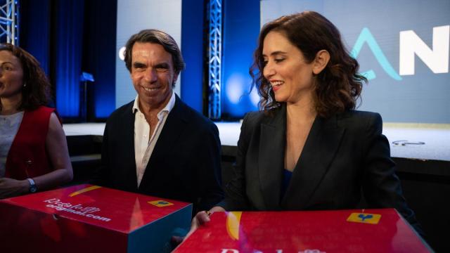 El expresidente del Gobierno español José María Aznar, con Isabel Díaz Ayuso / E.P. El expresidente del Gobierno español José María Aznar, con Isabel Díaz Ayuso
