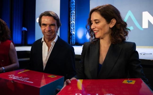 El expresidente del Gobierno español José María Aznar, con Isabel Díaz Ayuso / E.P. El expresidente del Gobierno español José María Aznar, con Isabel Díaz Ayuso