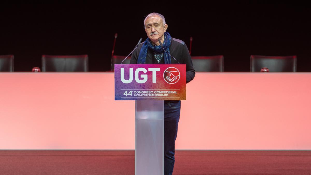 Pepe Álvarez interviene en el Congreso que UGT celebra en Barcelona.