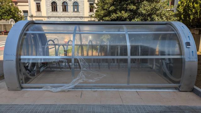 Los aparcamientos cerrados para bicicletas se instalarán en Sanjuandegi y en la calle José Artetxe / A.U. Los aparcamientos cerrados para bicicletas se instalarán en Sanjuandegi y en la calle José Artetxe