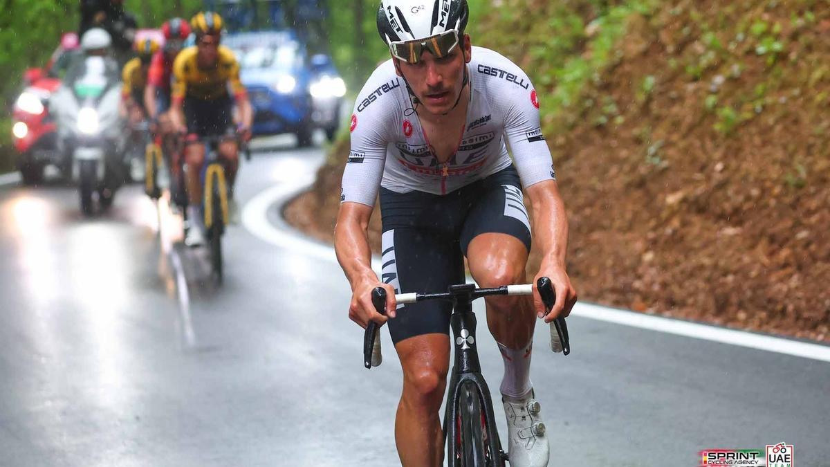 Joao Almeida en el Giro