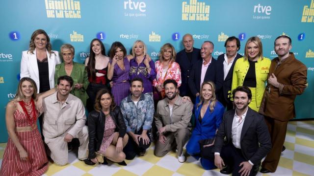 Los presentadores y colaboradores de 'La familia de la Tele'. / EP Los presentadores y colaboradores de 'La familia de la Tele'.