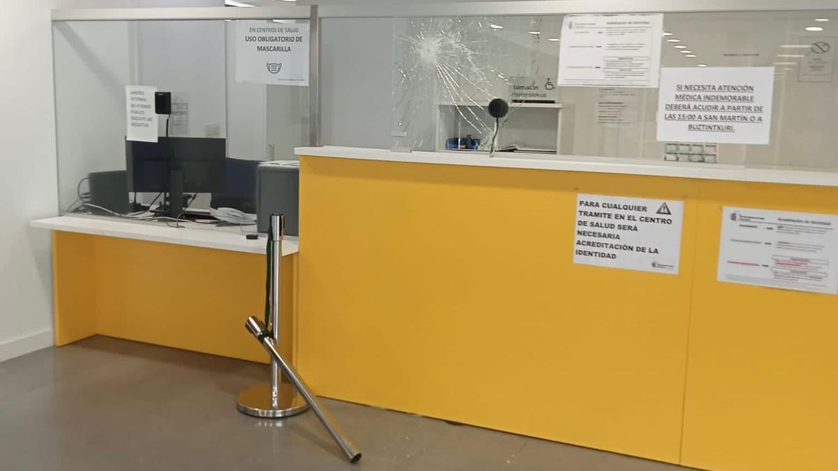 Destrozos ocasionados por el paciente.