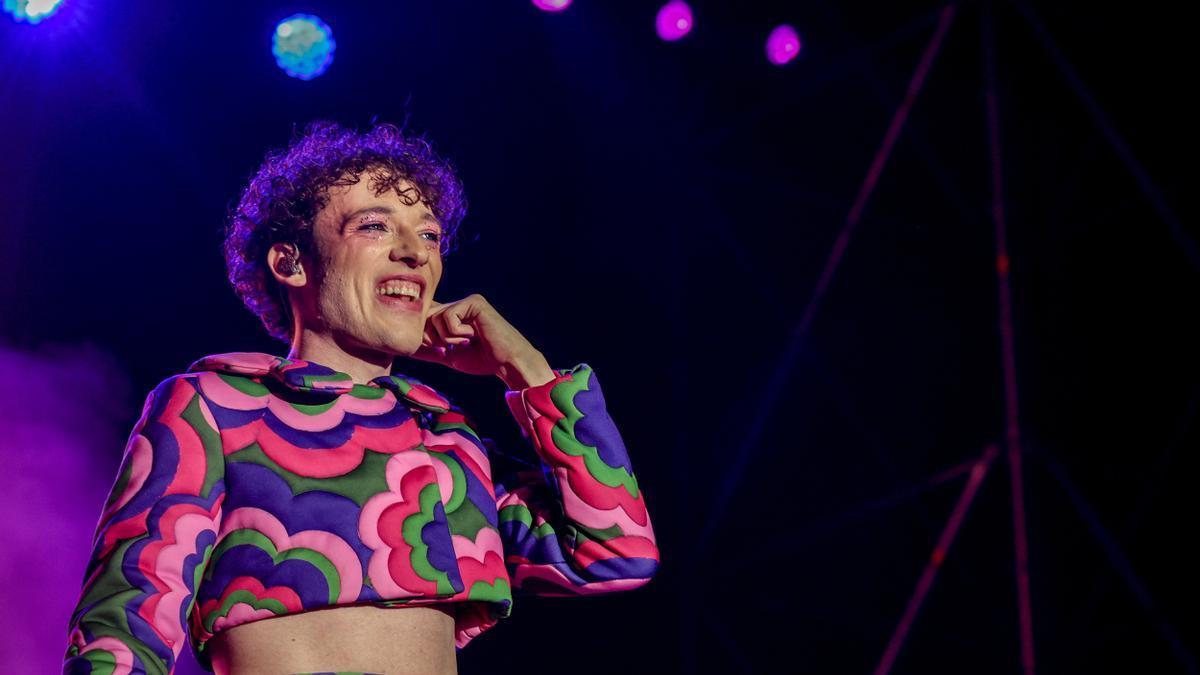 El cantante no binario Nemo durante su concierto en el MADO 2024.