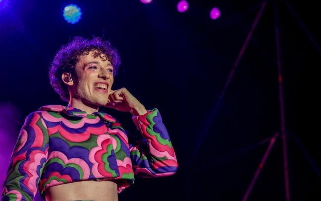 El cantante no binario Nemo durante su concierto en el MADO 2024.