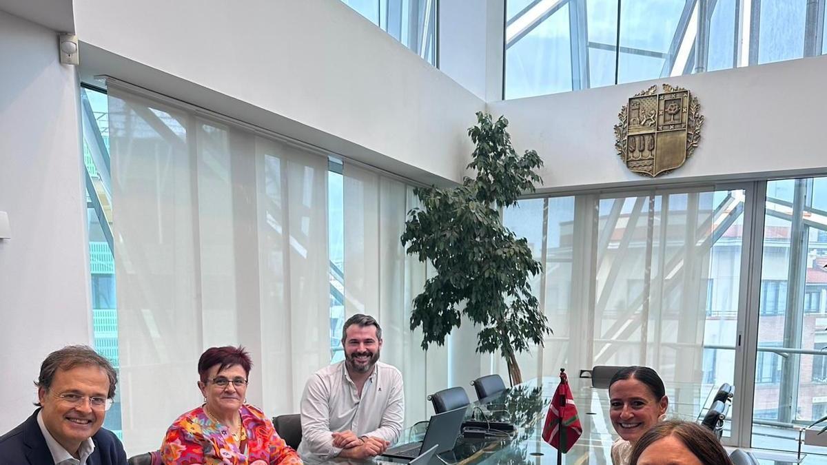 Reunión celebrada entre el Gobierno vasco y el Ayuntamiento de Durango