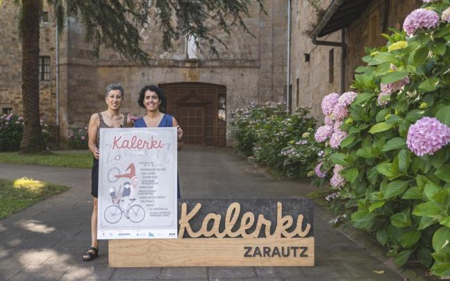 Irune Urbieta, concejala de Cultura, y Nagore Irastorza, responsable del departamento de Cultura.