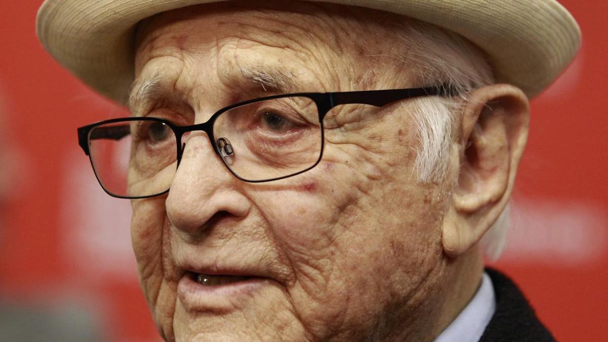 El escritor y productor de televisión Norman Lear ha fallecido a los 101 años.