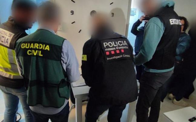 Desmantelada una organización criminal dedicada a las estafas por internet.