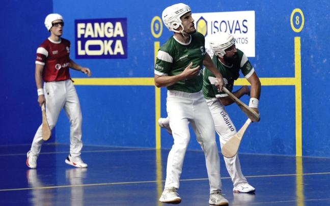 En imágenes: Ander Landeta e Ibai Pérez ganan el Torneo Euskal Herritik Mundura de paleta ante Jagoba Madariaga y Markel Sierra.