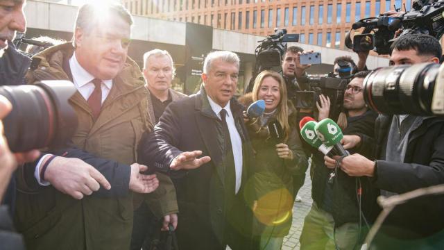 Joan Laporta, presidente del Barcelona, a la salida de los juzgados tras declarar por el ‘caso Negrerira’.