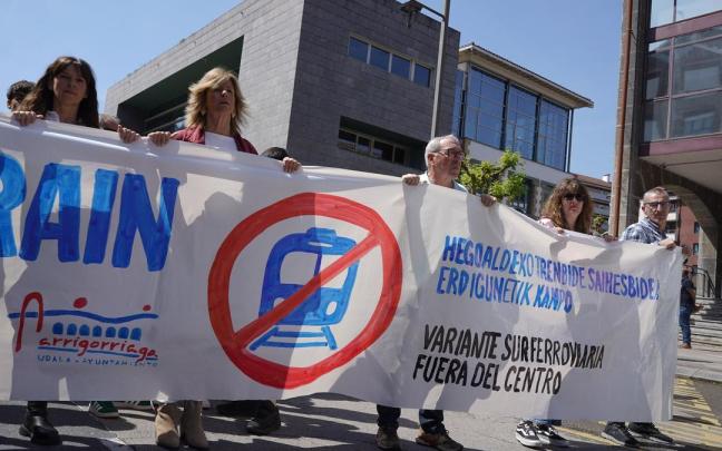 Arrigorriaga volverá a manifestar este sábado en contra de la Variante Sur Ferroviaria