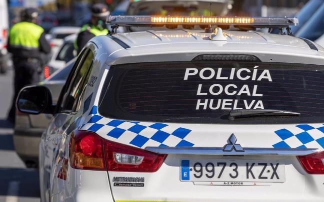 Un vehículo de la Policía Local de Huelva.