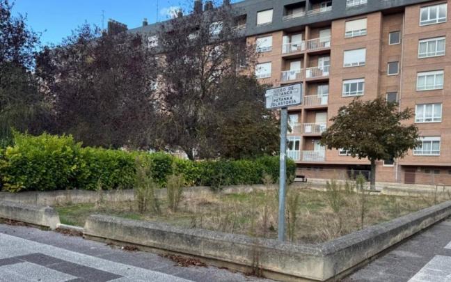 Gasteizko Udalak berdegunea egingo du Ariznabarrako hondargune zaharrean.