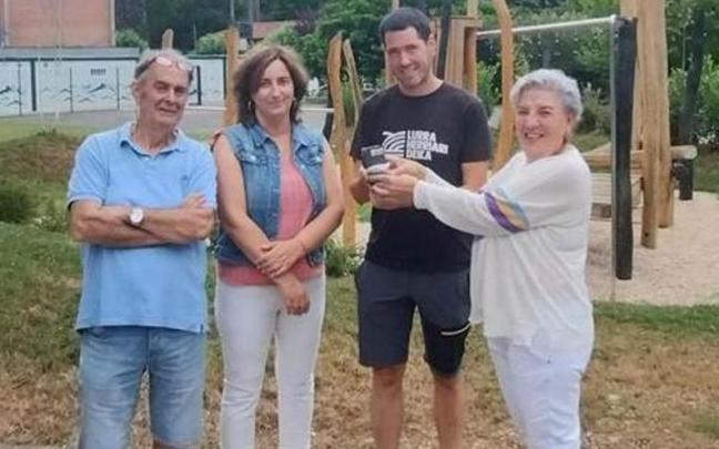 Segurako eta Ormaiztegiko irakurle taldeetako ordezkariak.