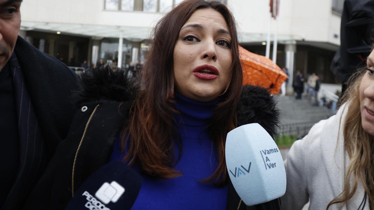 La actriz Elisa Mouliaá a la salida de los Juzgados de Plaza de Castilla.